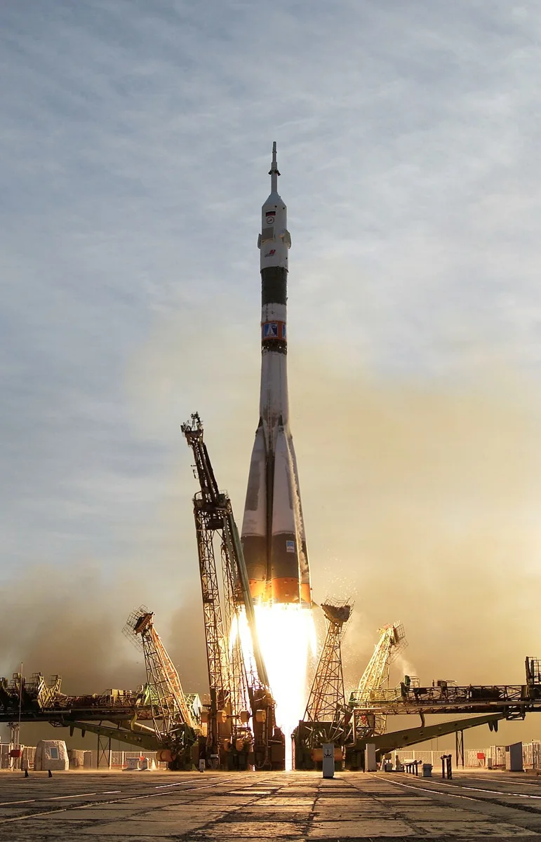Soyuz TMA-5 launch from Baikonur, Kazakhstan: a comparative example of a crewed space launch.