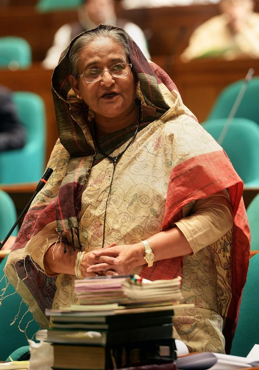 Sheikh Hasina answering parliamentary questions in Bangladesh, 2016: a comparative illustration of Question Hour.