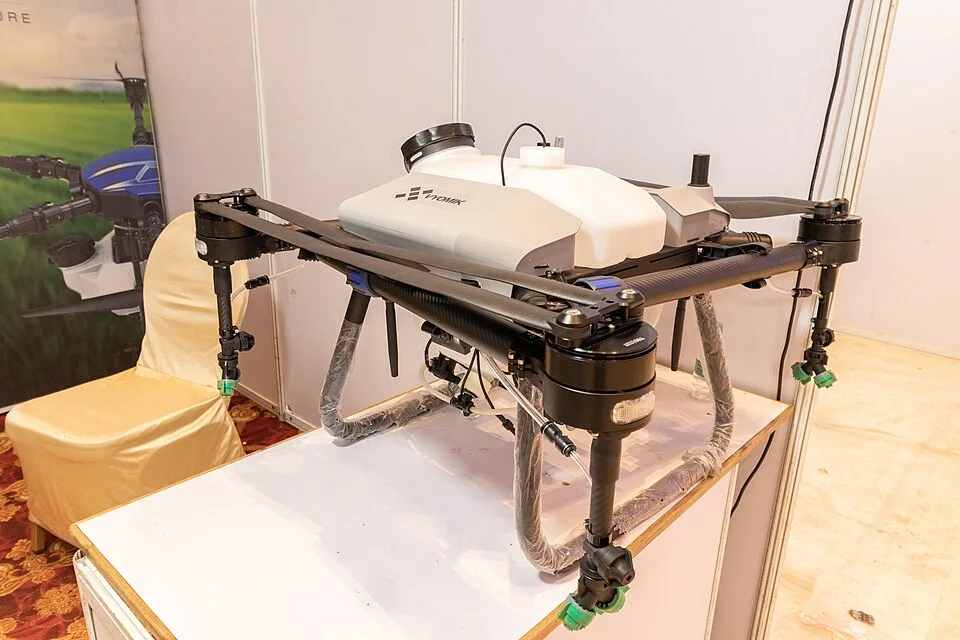 UAV display by Vyomik Drones at the Amaravati Drone Summit, according to the supplied metadata.