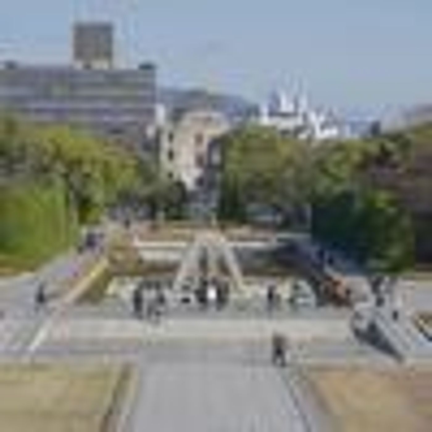 Reference image: Hiroshima Peace Memorial Park, with the Genbaku Dome in the background. The memorial underscores the consequences of nuclear warfare, relevant to UNIDIR’s warning about AI-related error and escalation in the nuclear domain.