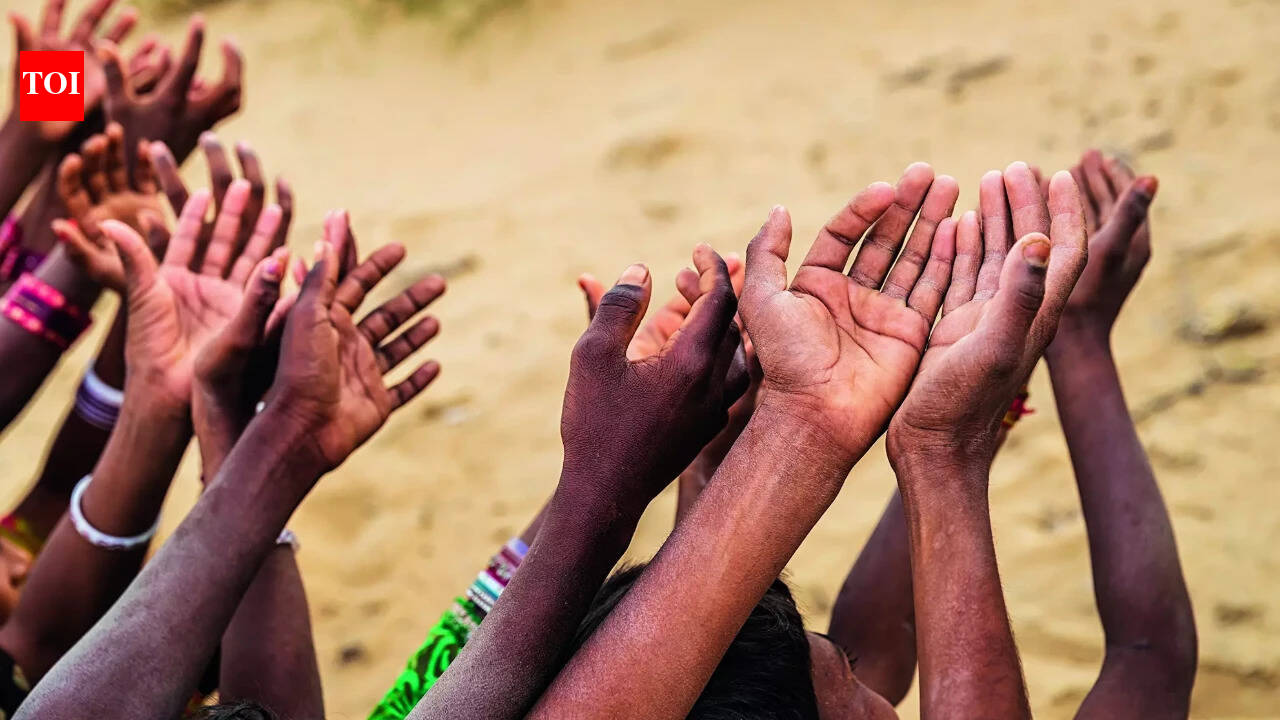 The Times of India reports a World Bank projection that India’s poverty rate will fall from 14.2% to 12.1% over two years. The supplied material does not specify the poverty threshold, reference years or methodology.
